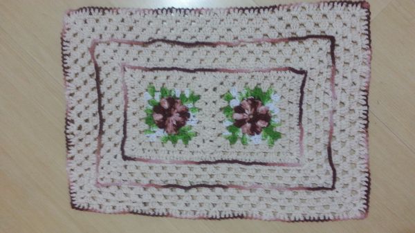 Tapete Floral Barroco Marrom